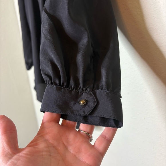 NWT Maeve (Anthropologie) Black Blouse with Gathered Sleeves XS - Picture 3 of 8